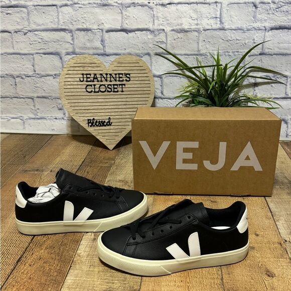 VEJA CAMPO CHROMEFREE LEATHER BLACK WHITE new with box